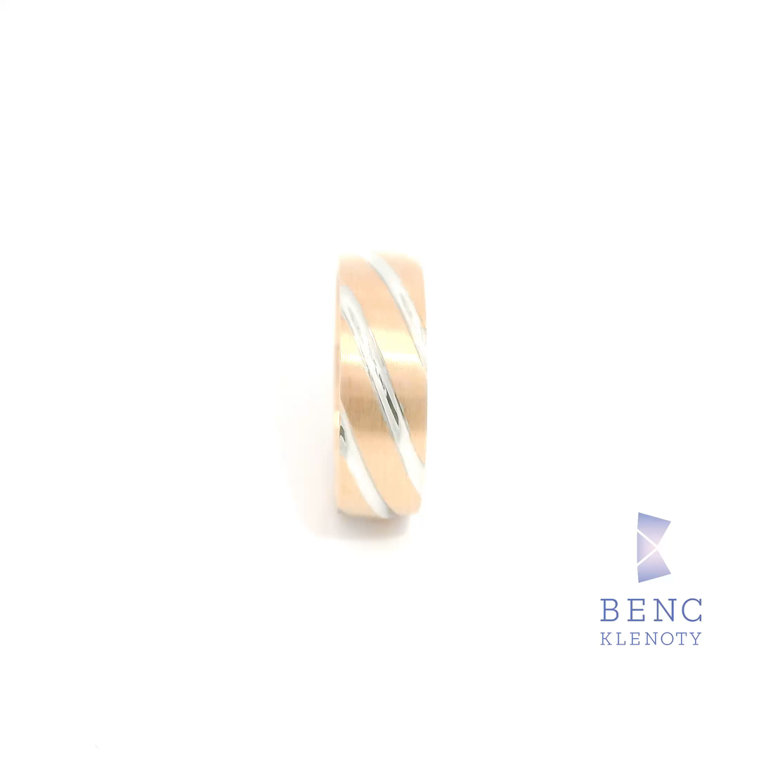 Dámský snubní prsten ze zlata 14K | Nadčasový design | A936