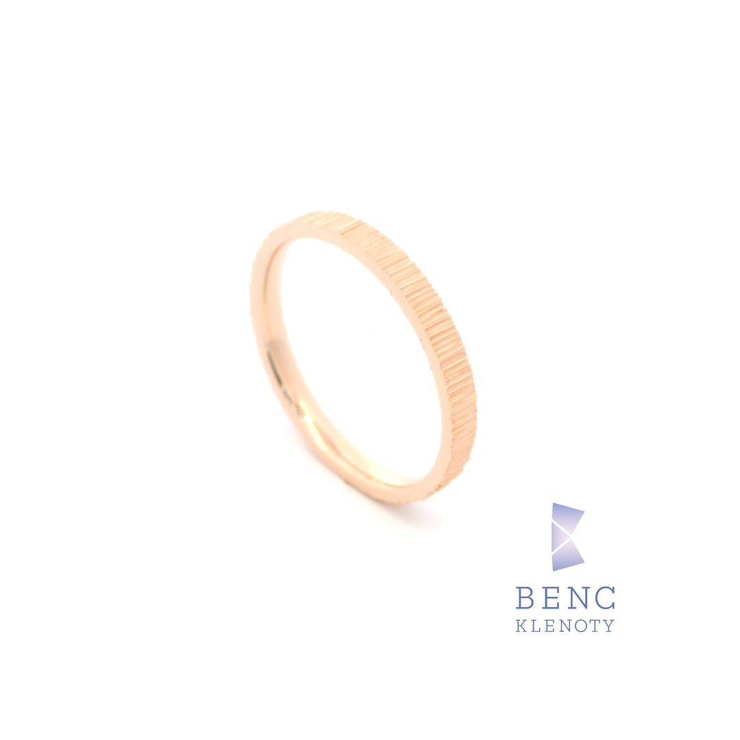 Pánský snubní prsten ze zlata 14K | Nadčasový design | R755-P