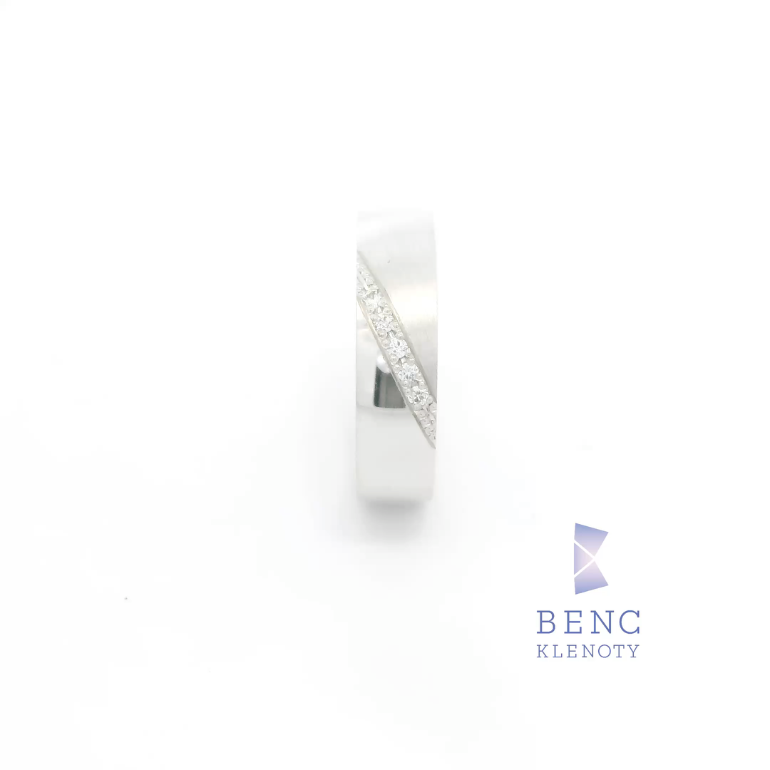 Dámský snubní prsten ze zlata 14K | Nadčasový design | L110