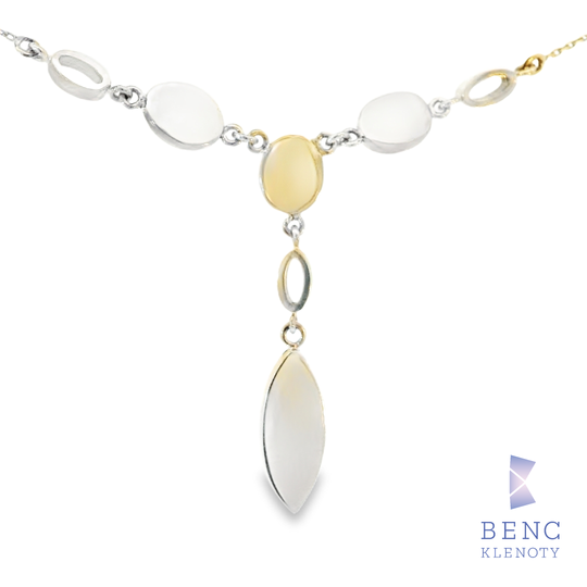 Nahrdelnik z bileho zlata s etiopskymi opaly 