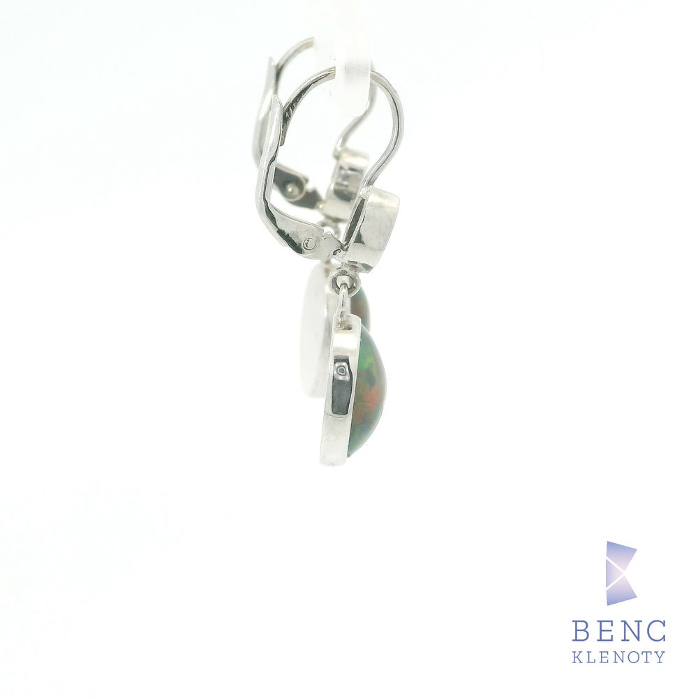 Elegantní visací náušnice z bílého zlata s etiopským kouřovým opálem