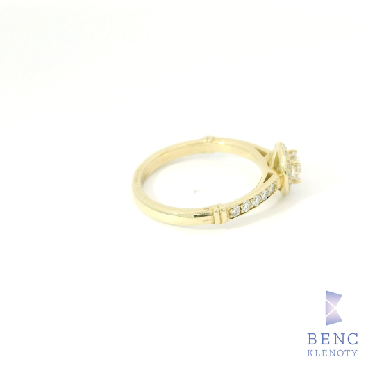 Zlatý prsten s diamantem