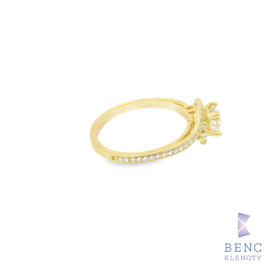 Zlatý prsten s diamantem