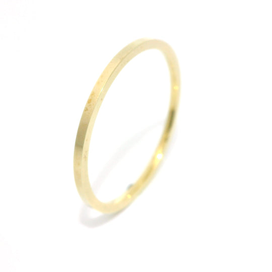 Zlatý snubní prsten - Nadčasová elegance pro ni i pro něj - B-281