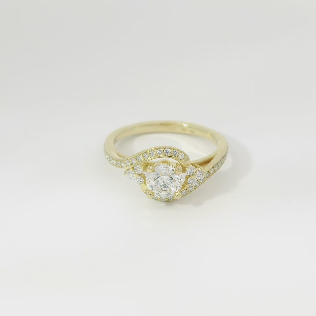 Zlatý prsten s diamantem