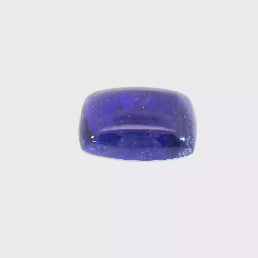 Tanzanit kabošon 20,75 ct