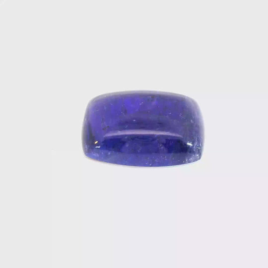 Tanzanit kabošon 20,75 ct