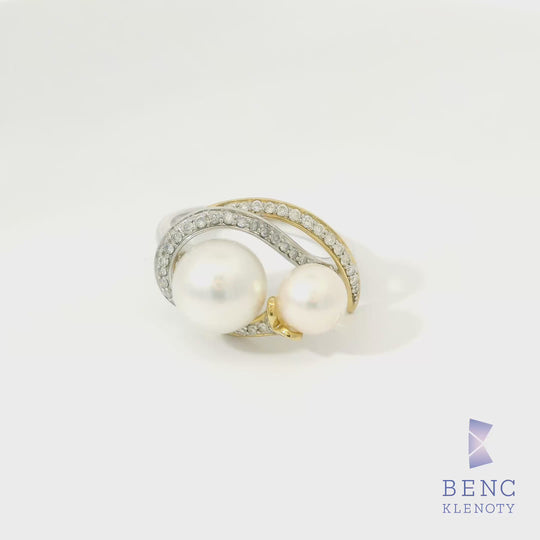 Prsten se dvema perlami Akoya a diamanty