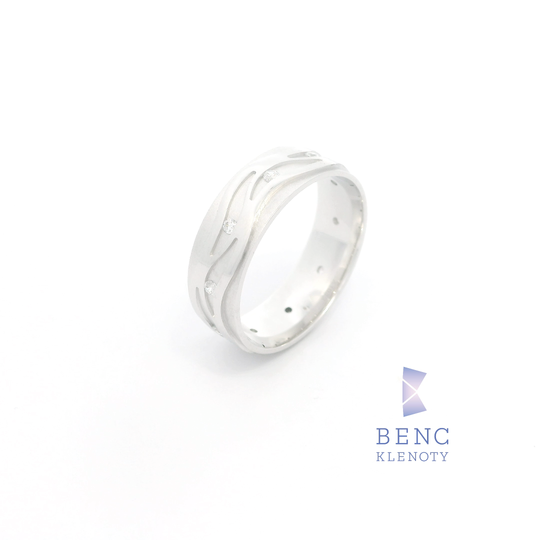 Dámský snubní prsten ze zlata 14K | Nadčasový design | A1022